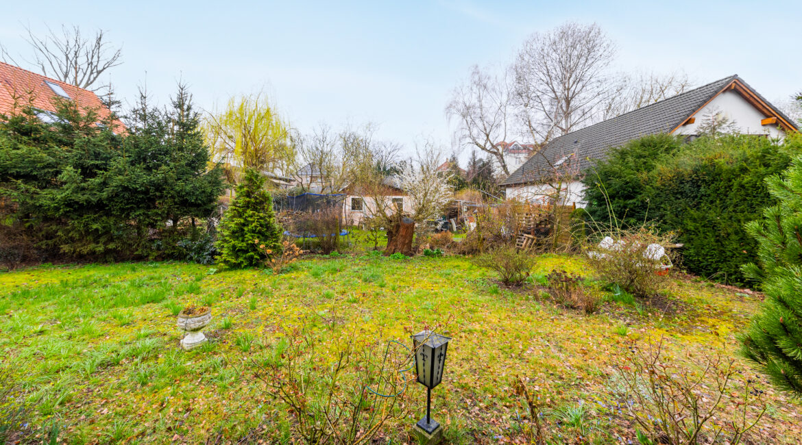 Erschlossenes Grundstück in Altglienicke: Bahnhofsnah!